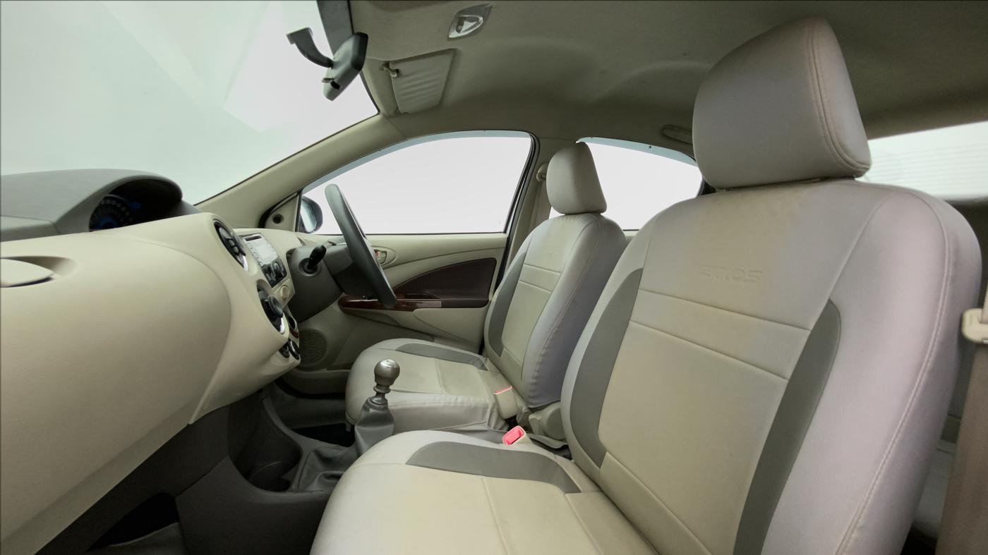 2014 Toyota Etios VX D, Diesel, Manual, 65,922 km, Right Side Front Door Cabin