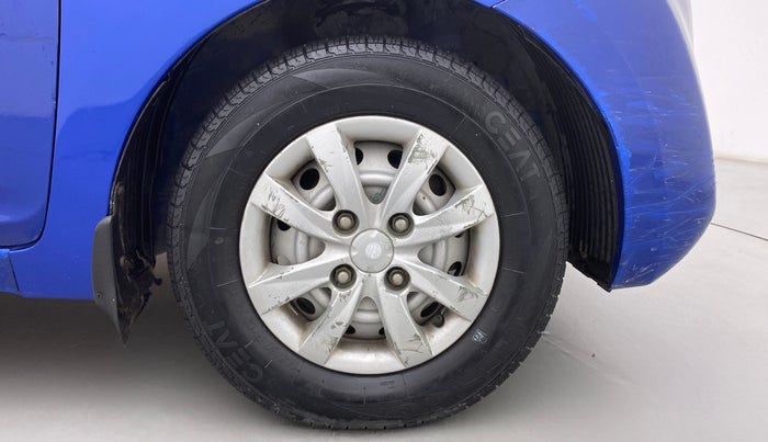 2015 Hyundai Eon D-LITE+, Petrol, Manual, 25,121 km, Right Front Wheel