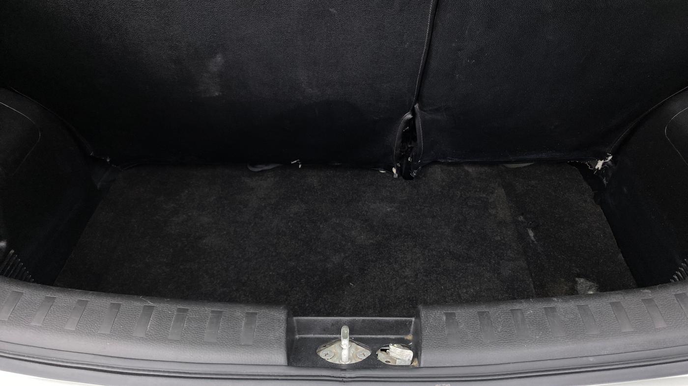 2017 Maruti Swift VXI D, Petrol, Manual, 47,177 km, Boot Inside