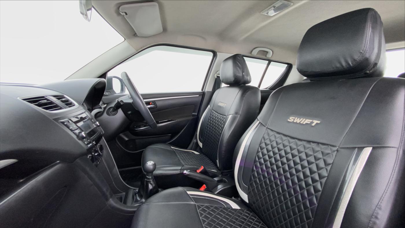 2017 Maruti Swift VXI D, Petrol, Manual, 47,177 km, Right Side Front Door Cabin