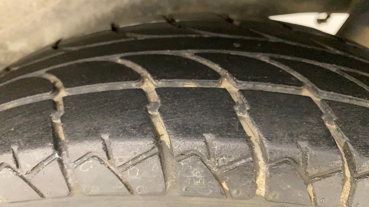 2010 Maruti Wagon R 1.0 LXI, Petrol, Manual, 48,860 km, Left Rear Tyre Tread