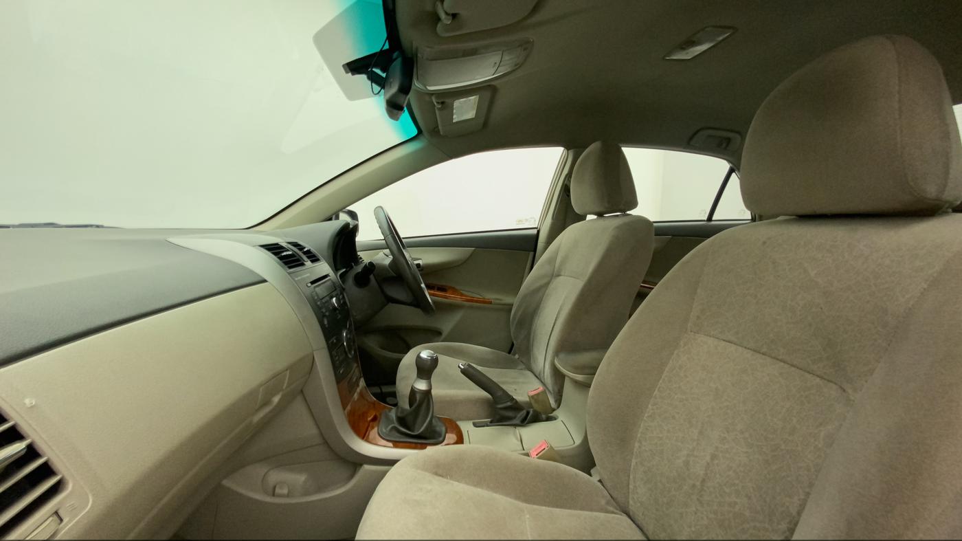 2011 Toyota Corolla Altis G CNG, CNG, Manual, 53,670 km, Right Side Front Door Cabin