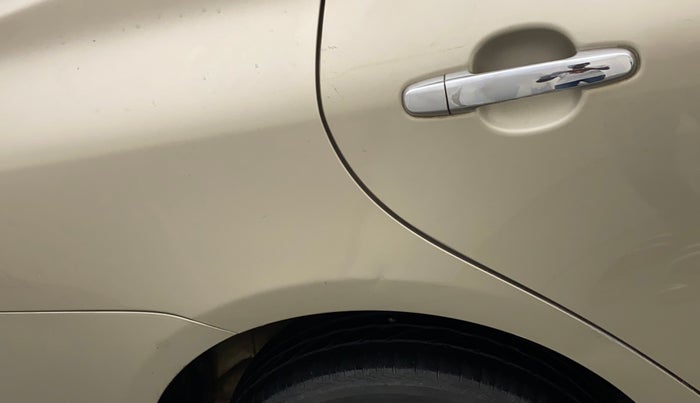 2011 Toyota Corolla Altis G CNG, CNG, Manual, 53,670 km, Right quarter panel - Slightly dented