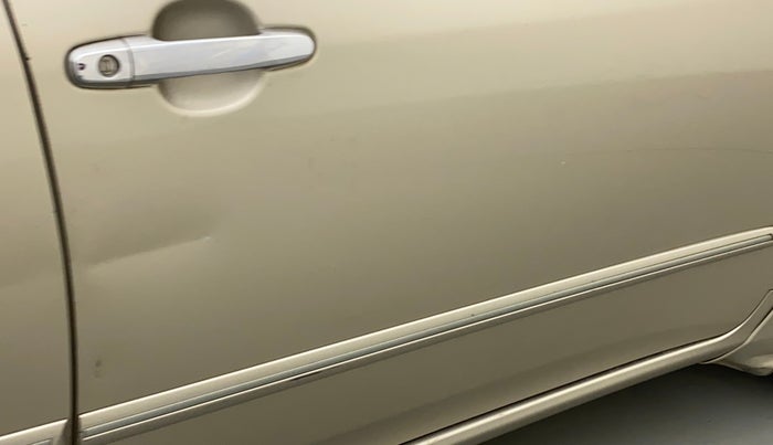 2011 Toyota Corolla Altis G CNG, CNG, Manual, 53,670 km, Driver-side door - Slightly dented