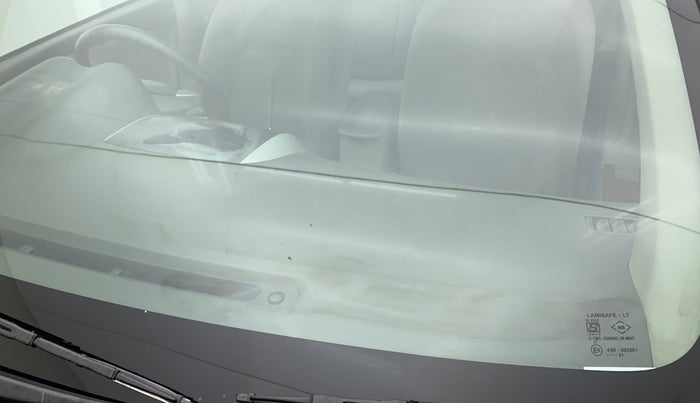 2011 Toyota Corolla Altis G CNG, CNG, Manual, 53,670 km, Front windshield - Minor spot on windshield