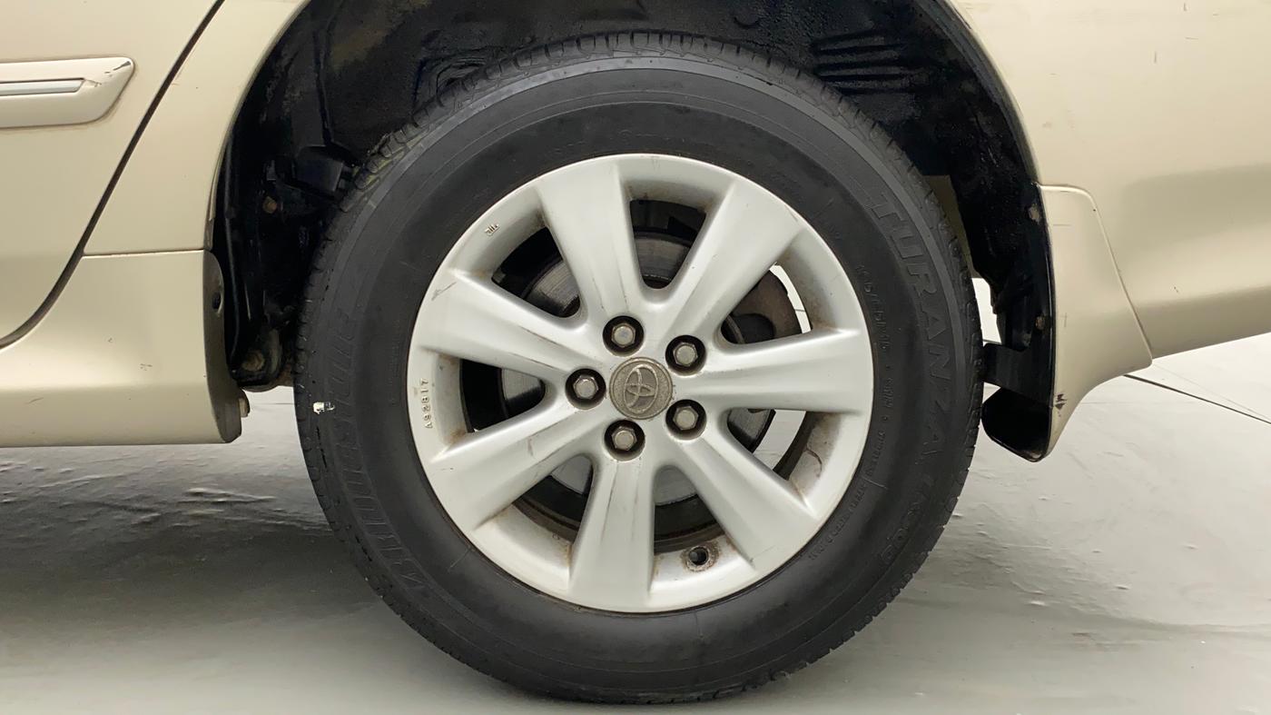 2011 Toyota Corolla Altis G CNG, CNG, Manual, 53,670 km, Left Rear Wheel
