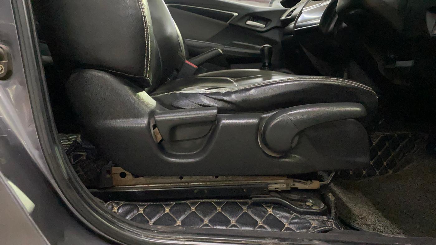 2019 Honda WR-V 1.2L I-VTEC VX MT, Petrol, Manual, 62,921 km, Driver Side Adjustment Panel