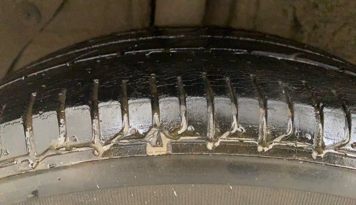 2018 Hyundai Elite i20 ASTA 1.2  CVT, Petrol, Automatic, 35,676 km, Right Rear Tyre Tread