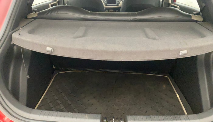 2018 Hyundai Elite i20 ASTA 1.2  CVT, Petrol, Automatic, 35,676 km, Boot Inside