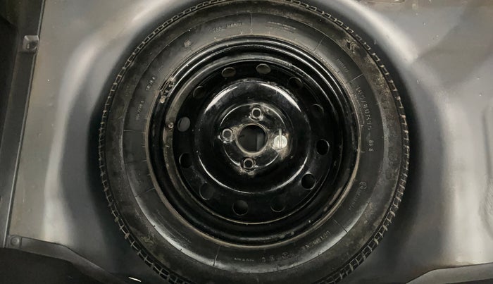 2016 Maruti Swift VXI, Petrol, Manual, 55,567 km, Spare Tyre