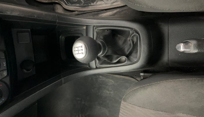 2016 Maruti Swift VXI, Petrol, Manual, 55,567 km, Gear Lever