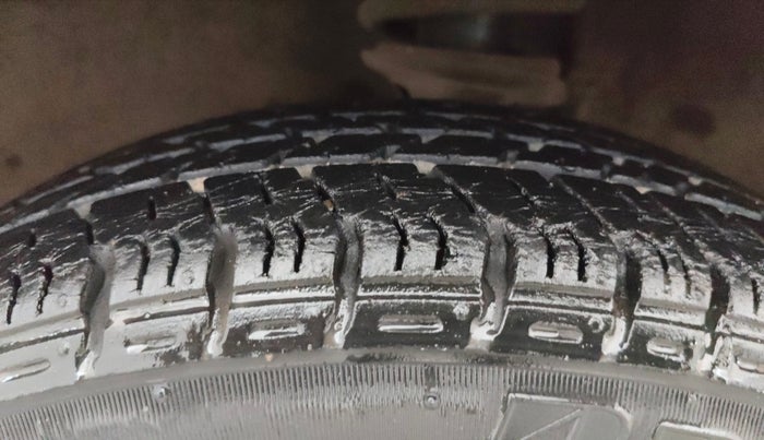 2017 Maruti Alto K10 VXI (O) AMT, Petrol, Automatic, 34,122 km, Left Front Tyre Tread