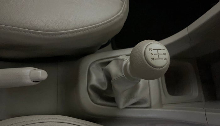 2020 Maruti Swift Dzire TOUR S-CNG, CNG, Manual, 29,587 km, Gear Lever