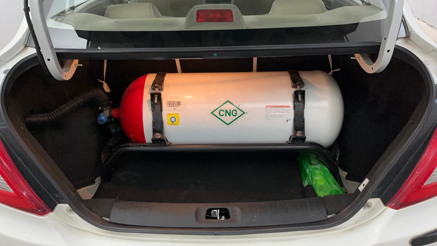 2020 Maruti Swift Dzire TOUR S-CNG, CNG, Manual, 29,641 km, Boot Inside