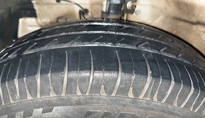 2020 Maruti Swift Dzire TOUR S-CNG, CNG, Manual, 29,587 km, Left Front Tyre Tread