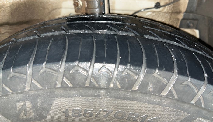2020 Maruti Swift Dzire TOUR S-CNG, CNG, Manual, 29,587 km, Right Front Tyre Tread