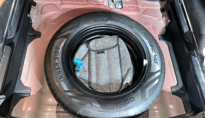 2022 Hyundai Creta SX 1.5 PETROL, Petrol, Manual, 21,712 km, Spare Tyre