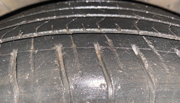 2022 Hyundai Creta SX 1.5 PETROL, Petrol, Manual, 21,712 km, Right Front Tyre Tread