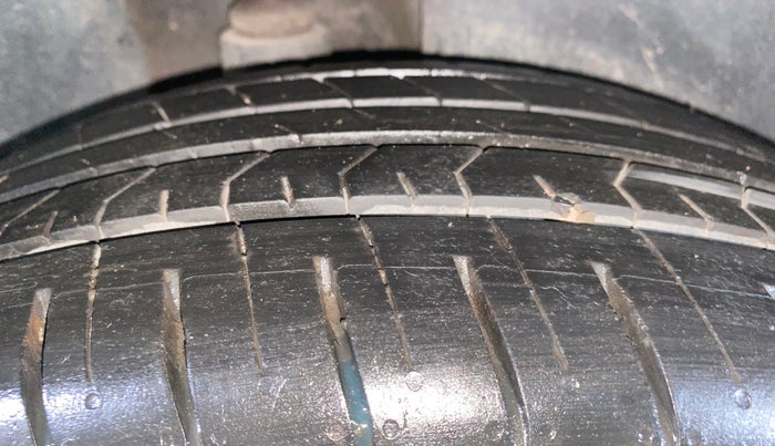 2022 Hyundai Creta SX 1.5 PETROL, Petrol, Manual, 21,712 km, Right Rear Tyre Tread