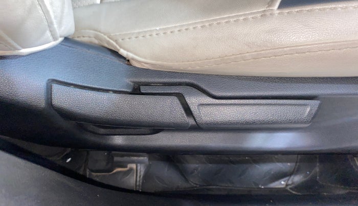 2022 Hyundai Creta SX 1.5 PETROL, Petrol, Manual, 21,712 km, Driver Side Adjustment Panel