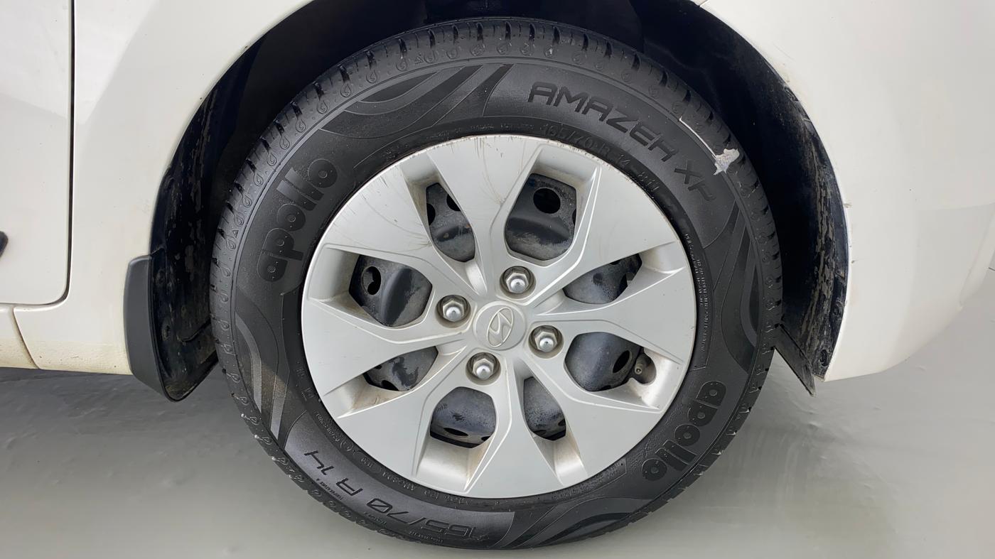 2018 Hyundai Xcent E PLUS, Petrol, Manual, 60,486 km, Right Front Wheel