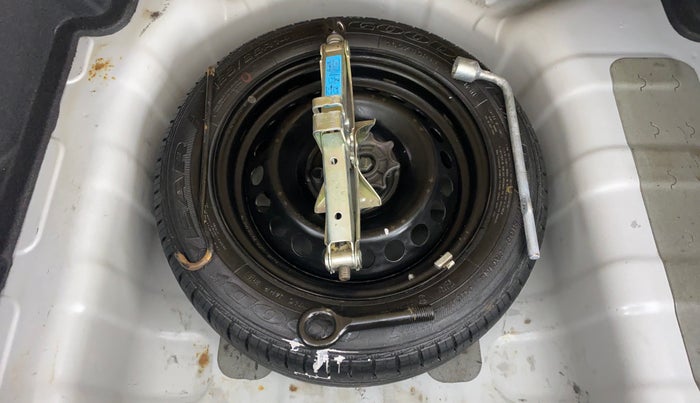 2018 Hyundai Xcent E PLUS, Petrol, Manual, 60,486 km, Spare Tyre