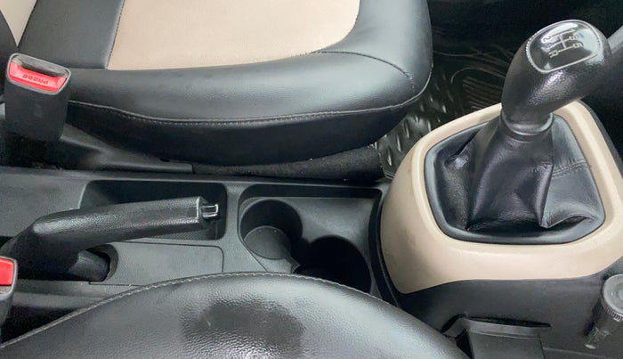 2018 Hyundai Xcent E PLUS, Petrol, Manual, 60,486 km, Gear Lever