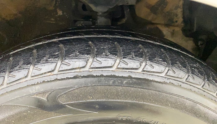 2017 Maruti Celerio ZXI AMT, Petrol, Automatic, 43,644 km, Right Front Tyre Tread