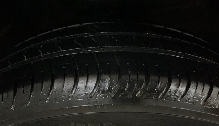2021 Maruti S PRESSO VXI, Petrol, Manual, 18,737 km, Right Front Tyre Tread