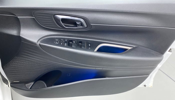 2021 Hyundai NEW I20 ASTA (O) 1.2 MT, Petrol, Manual, 9,217 km, Driver Side Door Panels Control