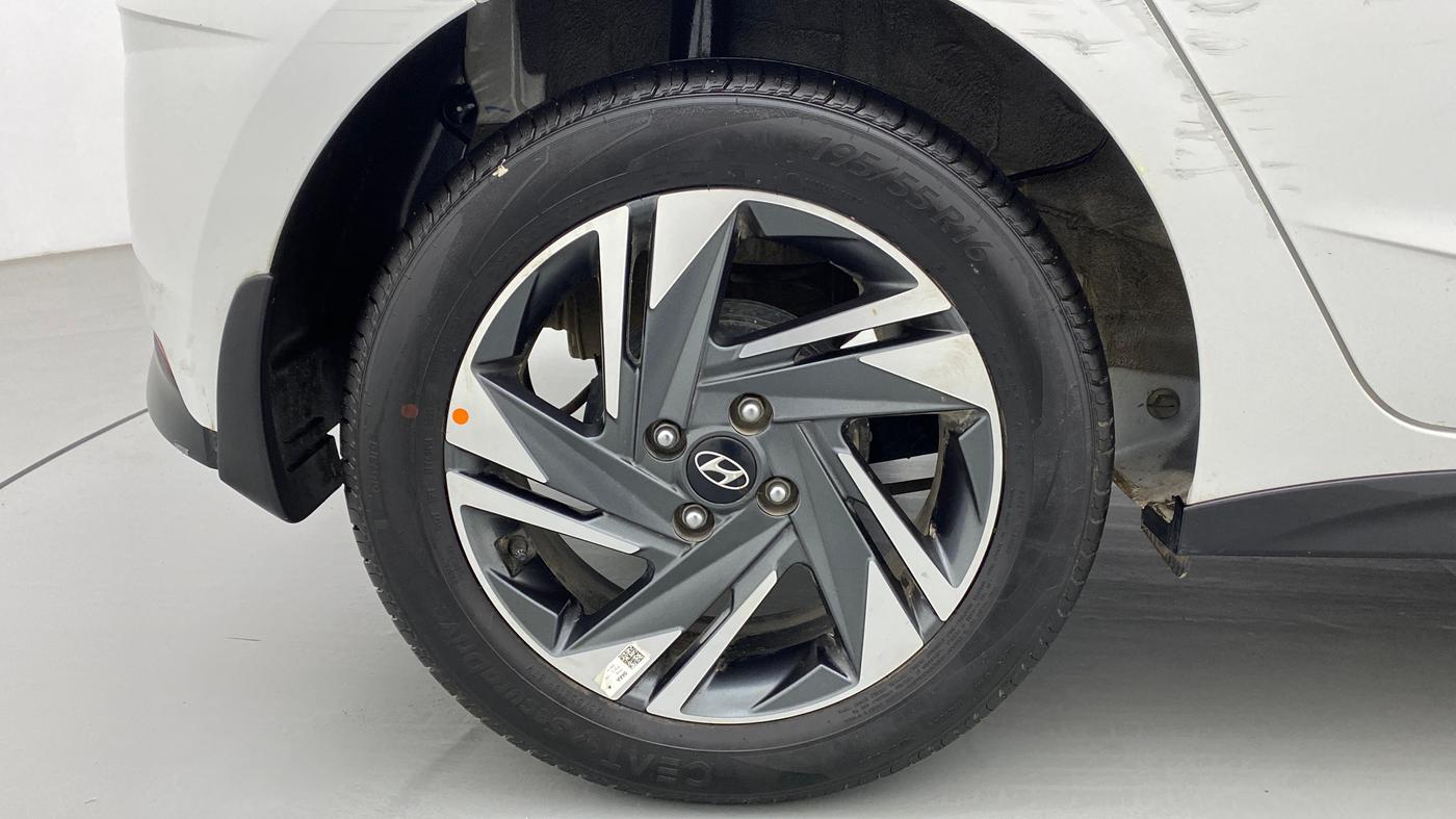 2021 Hyundai NEW I20 ASTA (O) 1.2 MT, Petrol, Manual, 9,217 km, Right Rear Wheel