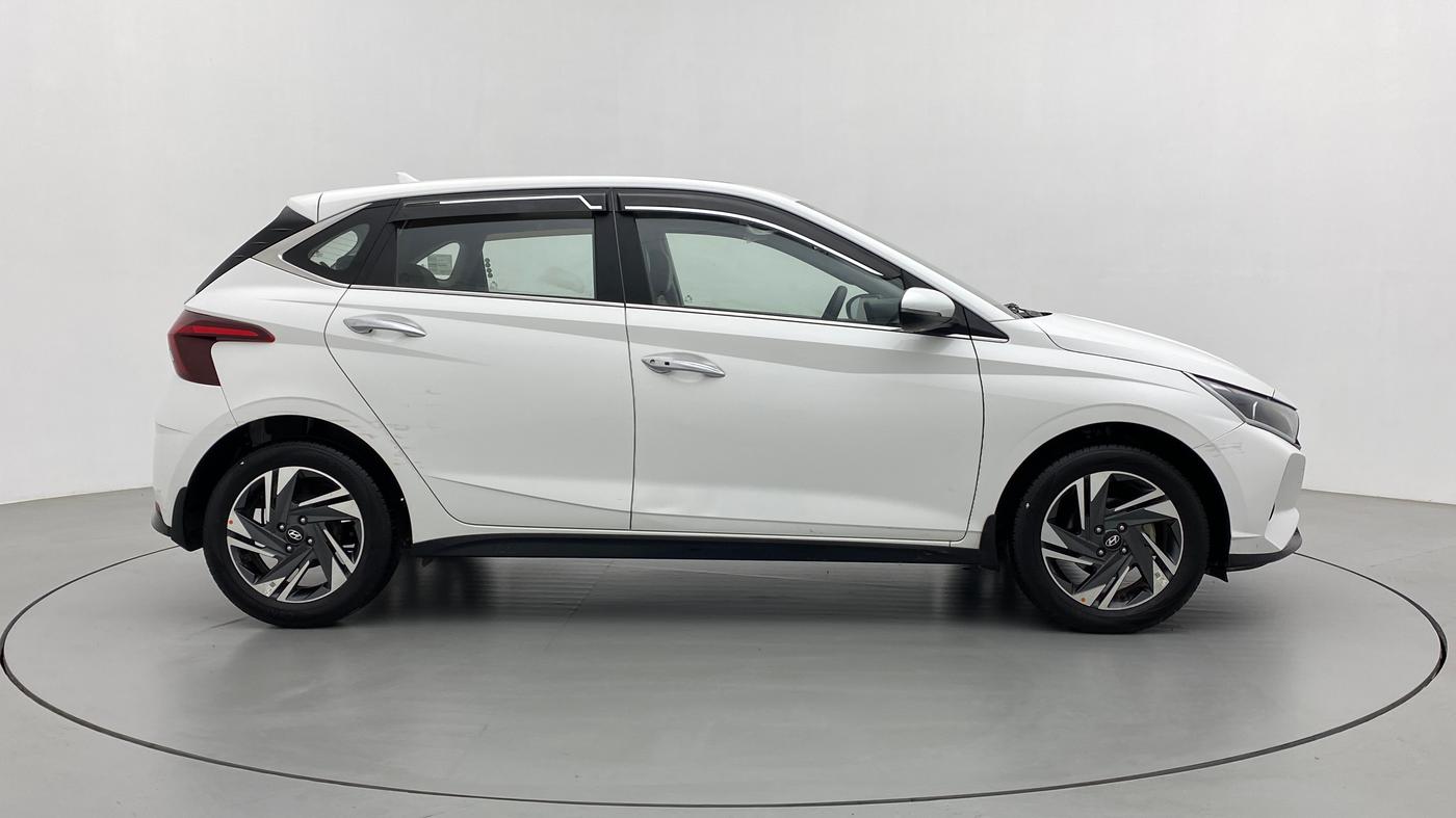 2021 Hyundai NEW I20 ASTA (O) 1.2 MT, Petrol, Manual, 9,217 km, Right Side View