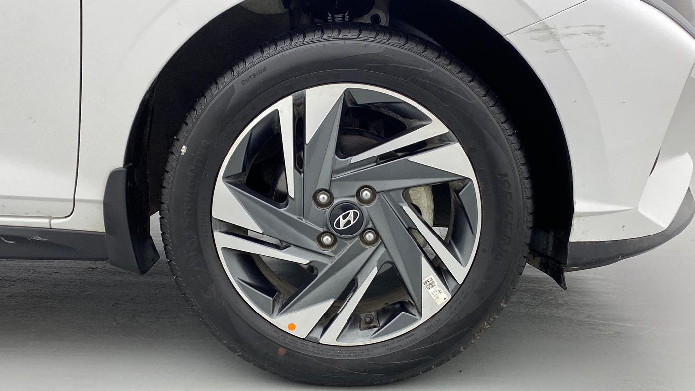 2021 Hyundai NEW I20 ASTA (O) 1.2 MT, Petrol, Manual, 9,217 km, Right Front Wheel