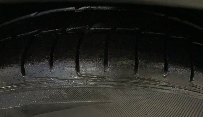 2017 Honda WR-V 1.2L I-VTEC S MT, Petrol, Manual, 80,809 km, Right Front Tyre Tread