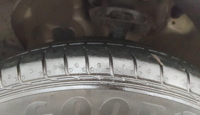 2022 KIA SELTOS HTK PLUS 1.5 IMT, Petrol, Manual, 32,190 km, Left Front Tyre Tread