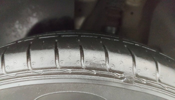 2022 KIA SELTOS HTK PLUS 1.5 IMT, Petrol, Manual, 32,190 km, Left Rear Tyre Tread