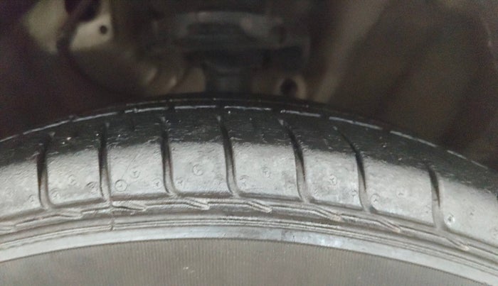 2022 KIA SELTOS HTK PLUS 1.5 IMT, Petrol, Manual, 32,190 km, Right Front Tyre Tread