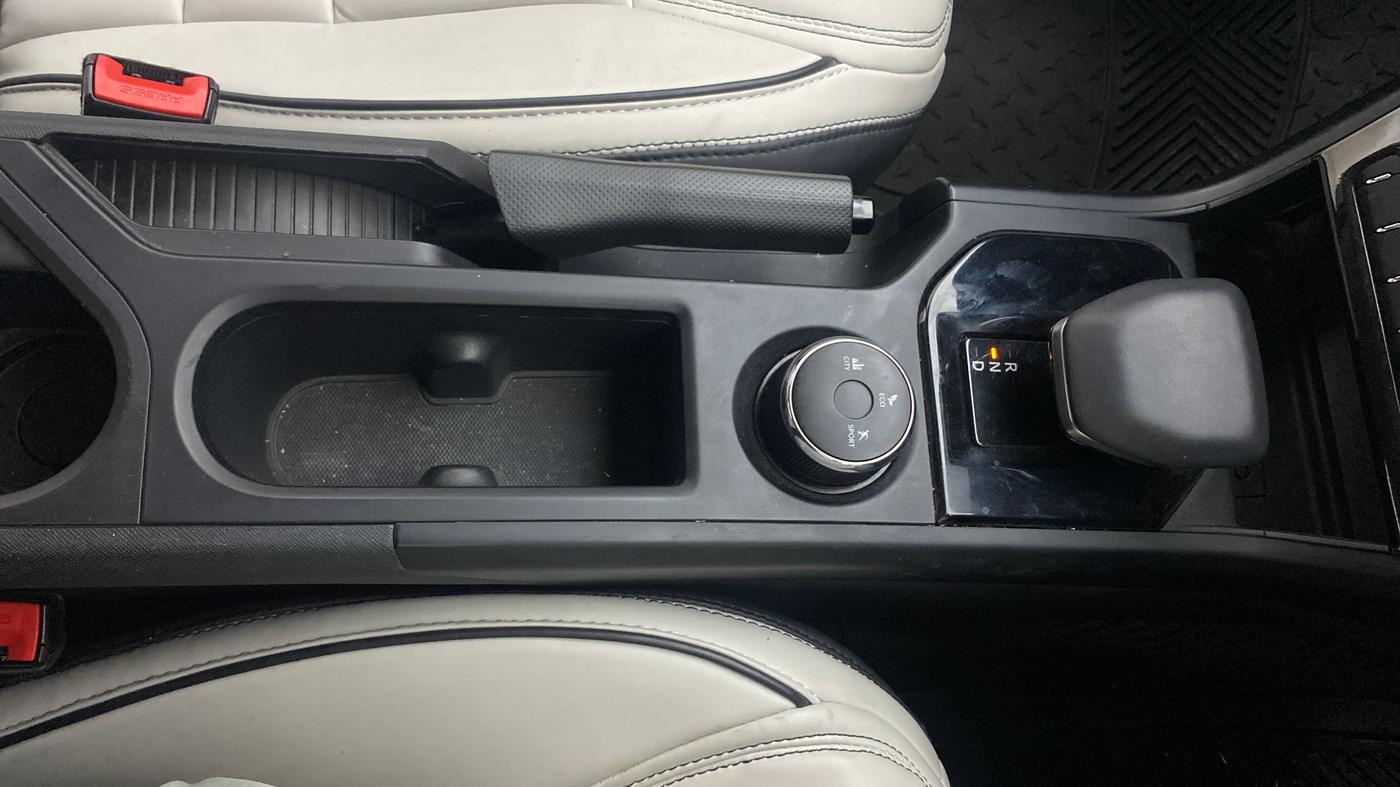 2025 Tata NEXON Smart Plus 1.2 Revotron 6 AMT, Petrol, Automatic, 13,411 km, Gear Lever