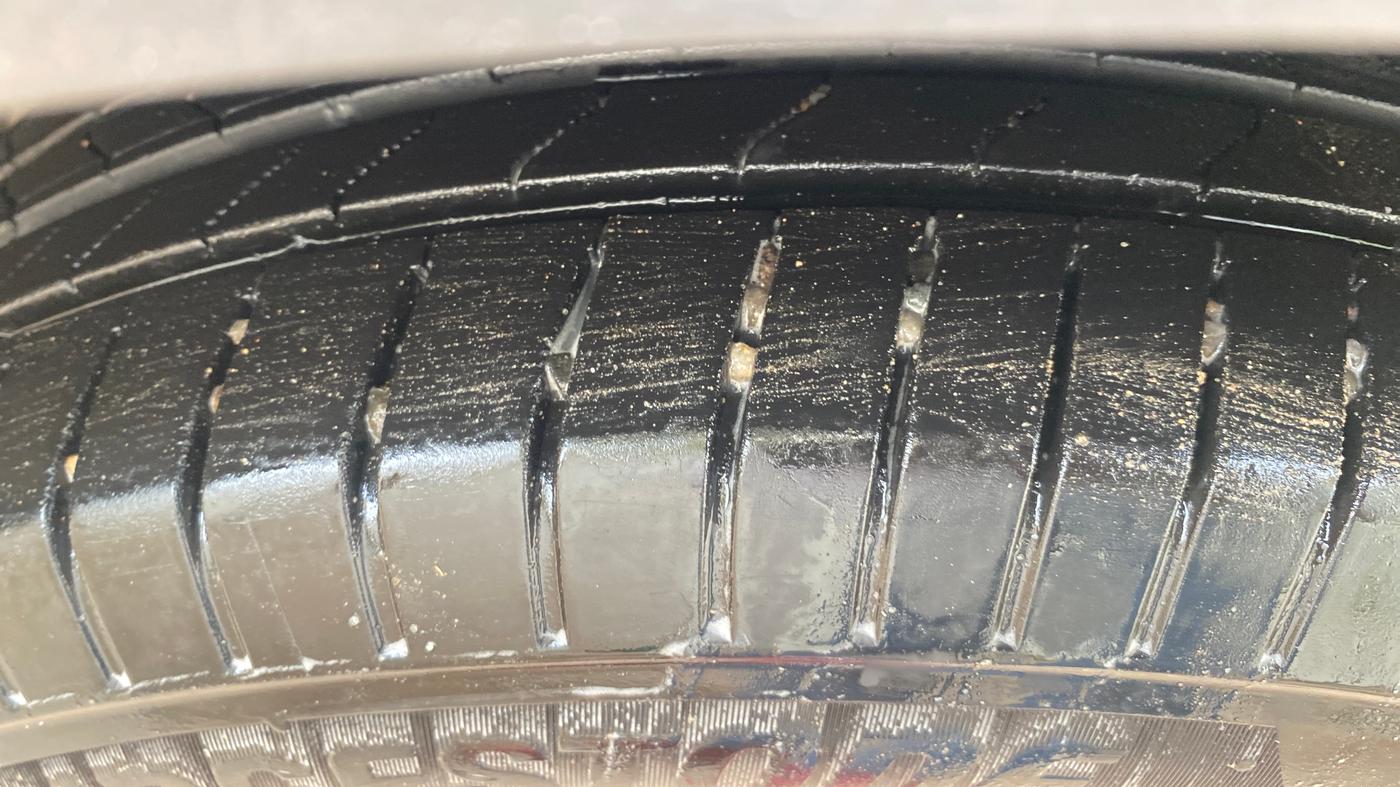 2020 Hyundai Creta SX 1.6 PETROL, CNG, Manual, 82,600 km, Left Rear Tyre Tread