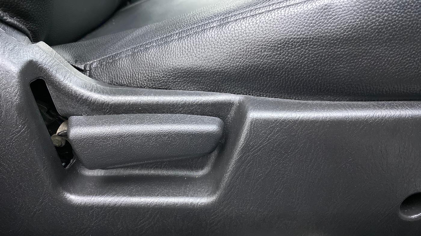 2021 Maruti Alto LXI, Petrol, Manual, 5,604 km, Driver Side Adjustment Panel