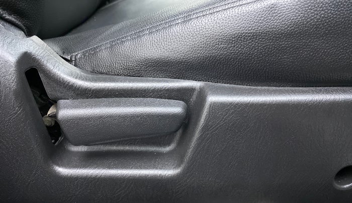 2021 Maruti Alto LXI, Petrol, Manual, 5,604 km, Driver Side Adjustment Panel