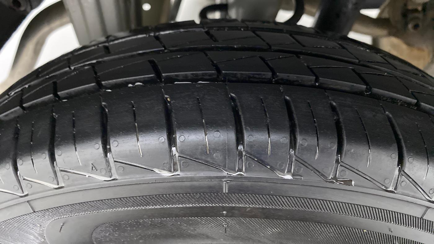 2021 Maruti Alto LXI, Petrol, Manual, 5,604 km, Right Rear Tyre Tread