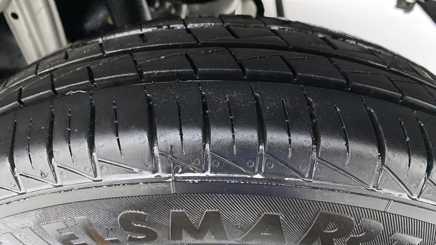 2021 Maruti Alto LXI, Petrol, Manual, 5,604 km, Left Rear Tyre Tread