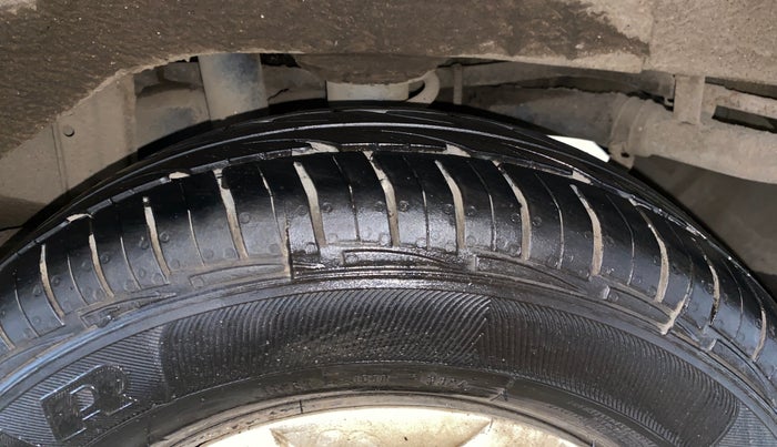 2015 Maruti Alto 800 LXI, Petrol, Manual, 17,676 km, Left Rear Tyre Tread