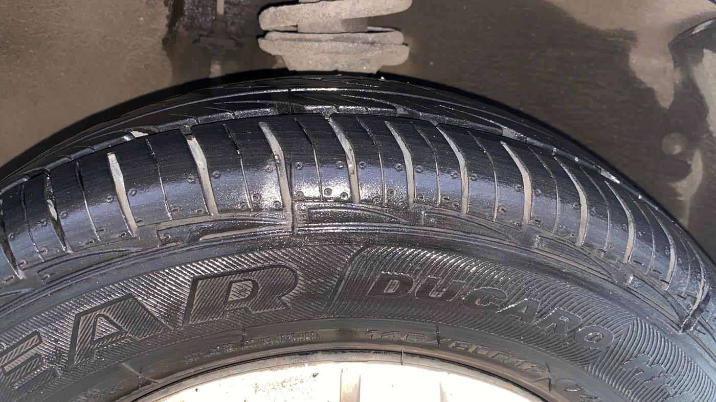 2015 Maruti Alto 800 LXI, Petrol, Manual, 17,713 km, Right Front Tyre Tread