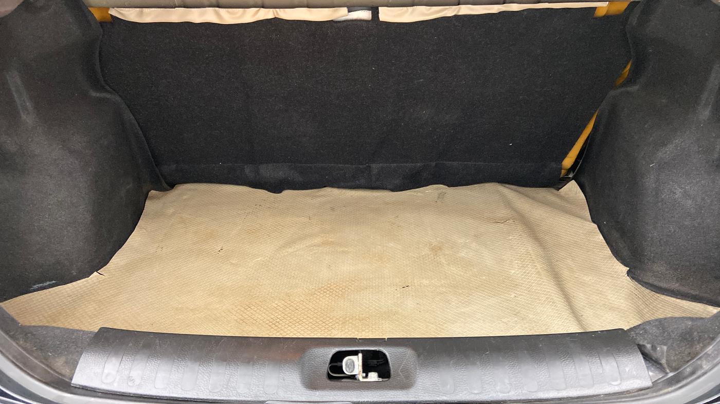2015 Maruti Swift Dzire VDI BS IV, Diesel, Manual, 98,556 km, Boot Inside