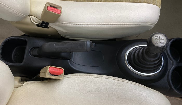 2016 Honda Amaze 1.2L I-VTEC S, Petrol, Manual, 56,575 km, Gear Lever