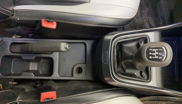 2025 Tata ALTROZ XM PLUS CNG, CNG, Manual, 40,018 km, Gear Lever