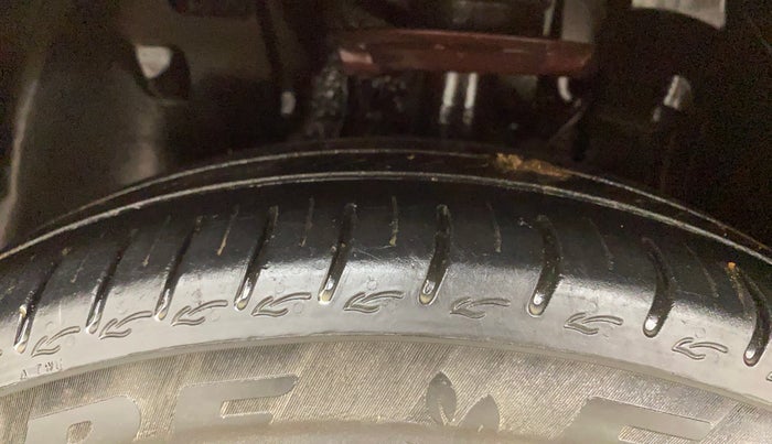 2025 Tata ALTROZ XM PLUS CNG, CNG, Manual, 40,018 km, Left Front Tyre Tread