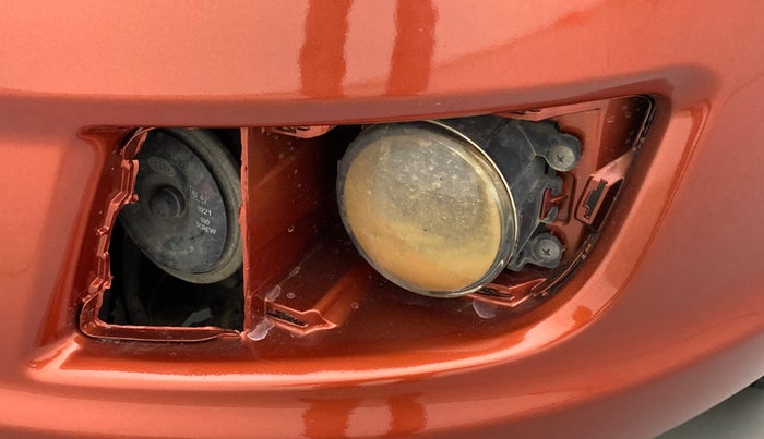 2011 Maruti Swift VXI, Petrol, Manual, 86,755 km, Left fog light - Cover missing